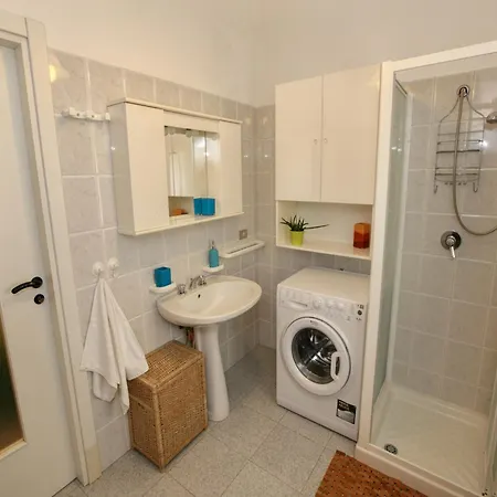Lovely Cottage in Cisternino Amidst Olive Groves Cisternino